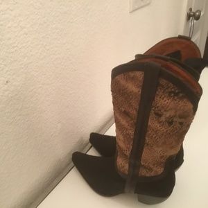 Donald Pliner Couture collection calf hair /leather  western style boots